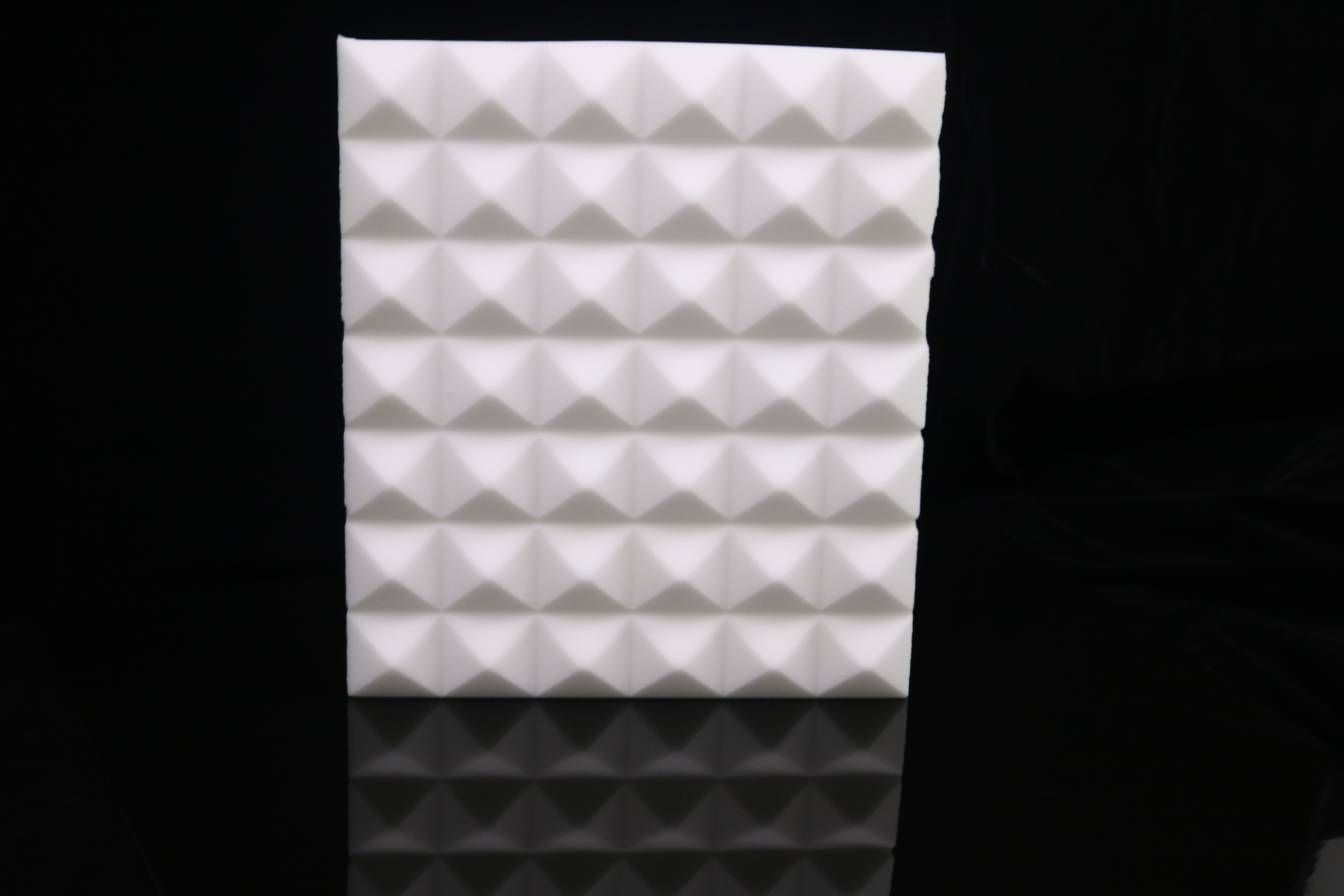   Is sound-absorbing sponge really useful? 