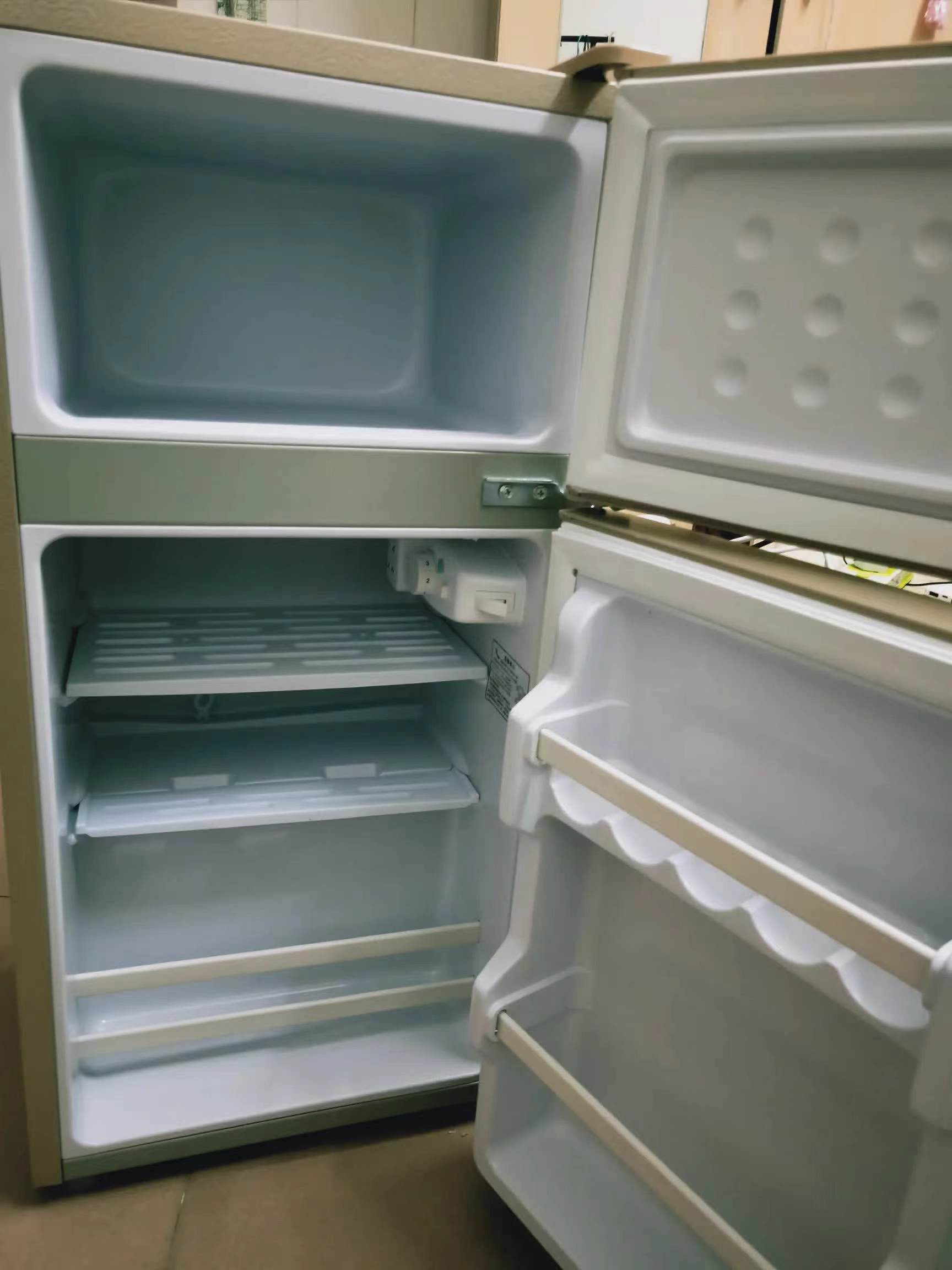 Nano sponge cleaned refrigerator